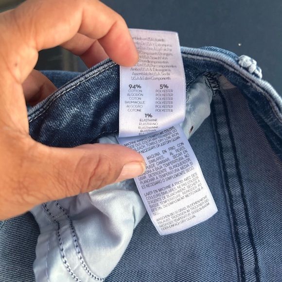 MOTHER Classic Blue Jeans The Looker Ankle Jeans in We The Animals
MOTHER - Picture 2 of 15